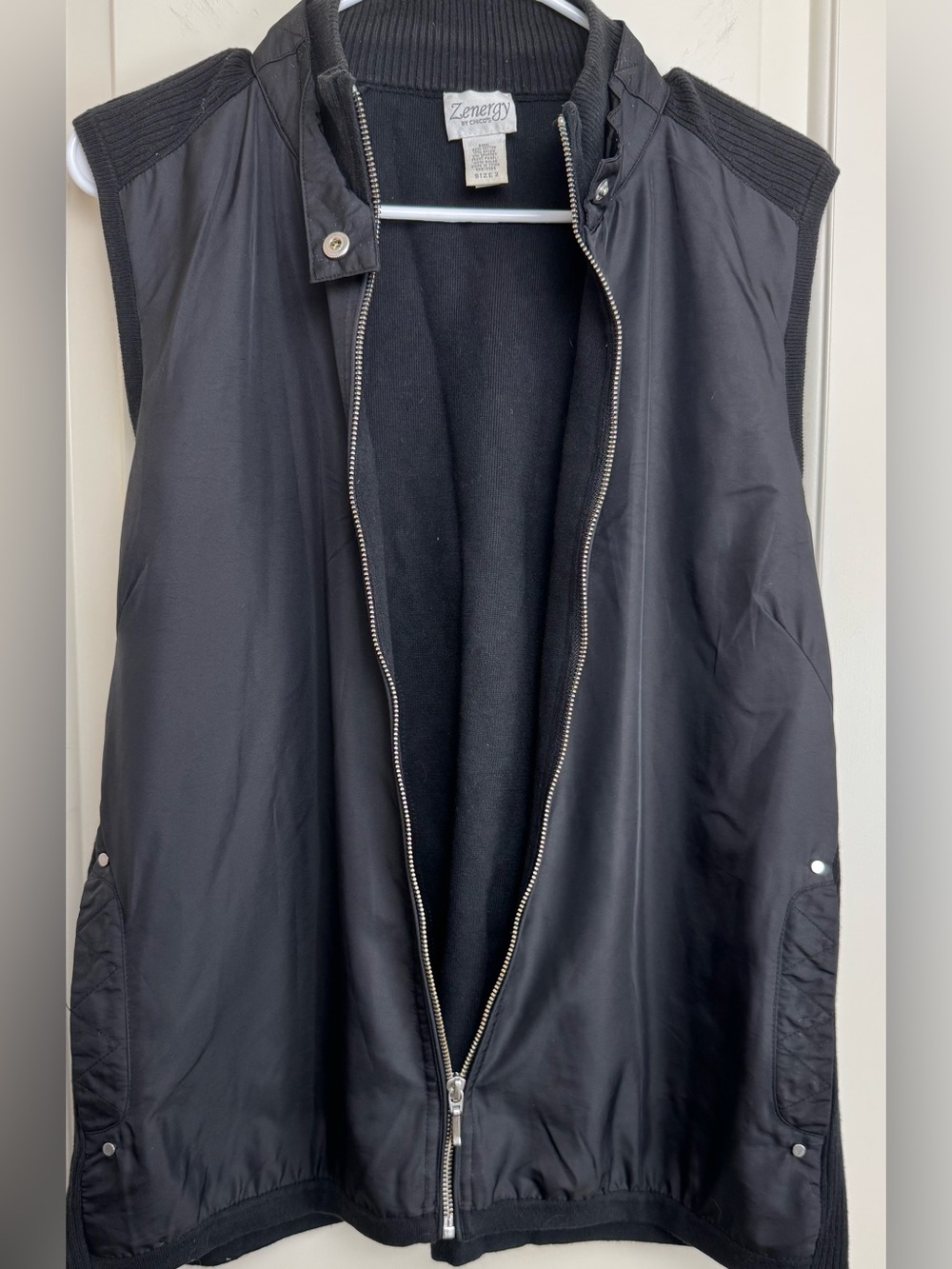 Chico’s Zenergy Black Mixed Media Full Zip Vest Size 2 L Knit Back Active - Picture 1 of 5